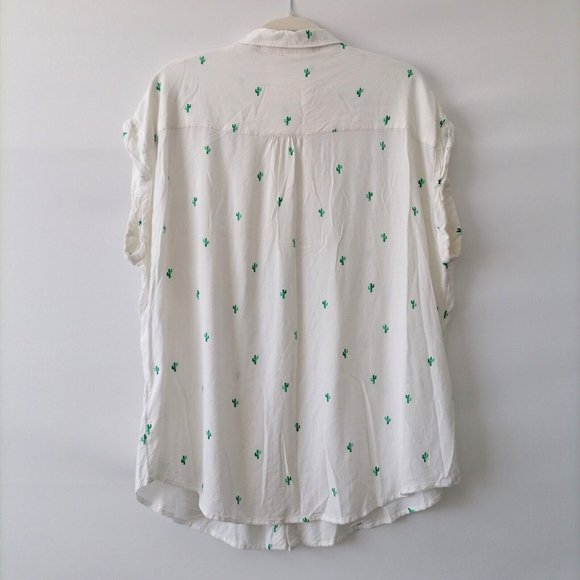 SO Womens White Green Cactus Small Print Relaxed Perfect Shirt Top Size XL - Picture 4 of 7